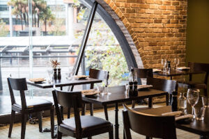 Platform 818 restaurant